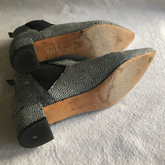 Miista Metallic Textured Pointy Ankle Boot Size 40 - Picture 4 of 4